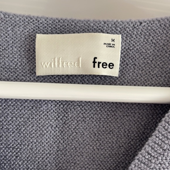 Like new Aritzia Wilfred Free 100% merino wool thick sweater - Picture 2 of 8